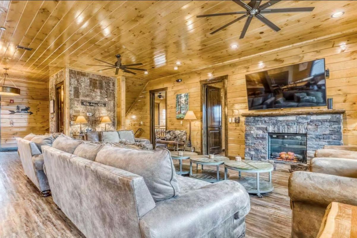 The Great Dogwood Manor By Stony Brook Cabins Gatlinburg Eksteriør bilde
