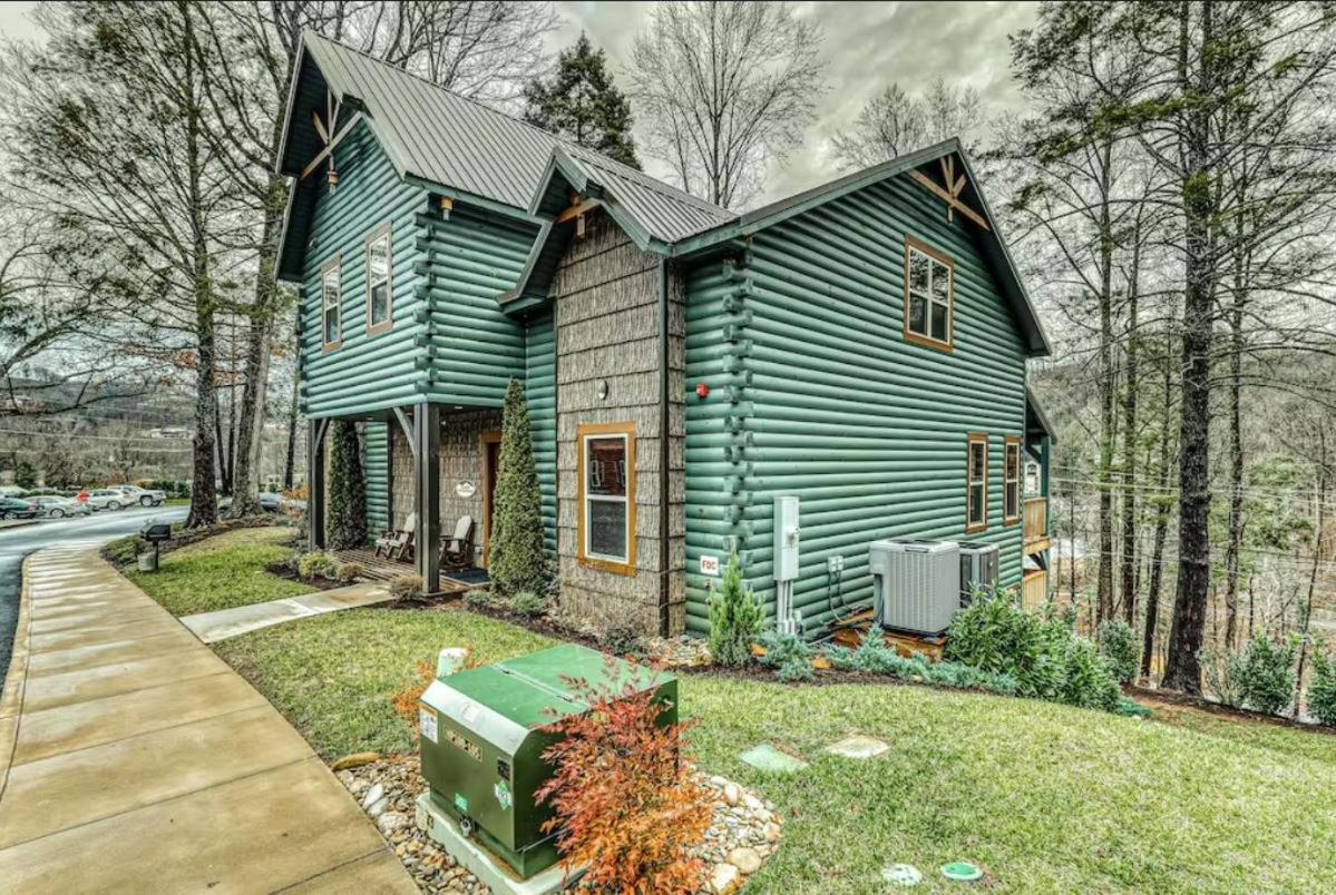 The Great Dogwood Manor By Stony Brook Cabins Gatlinburg Eksteriør bilde